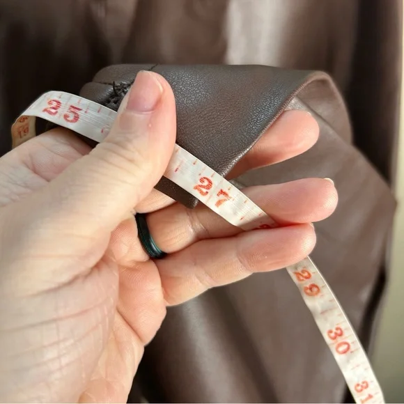 Anthropologie Maeve The Colette Faux Leather Chocolate Brown Crop Pants Size 28 - Picture 7 of 10